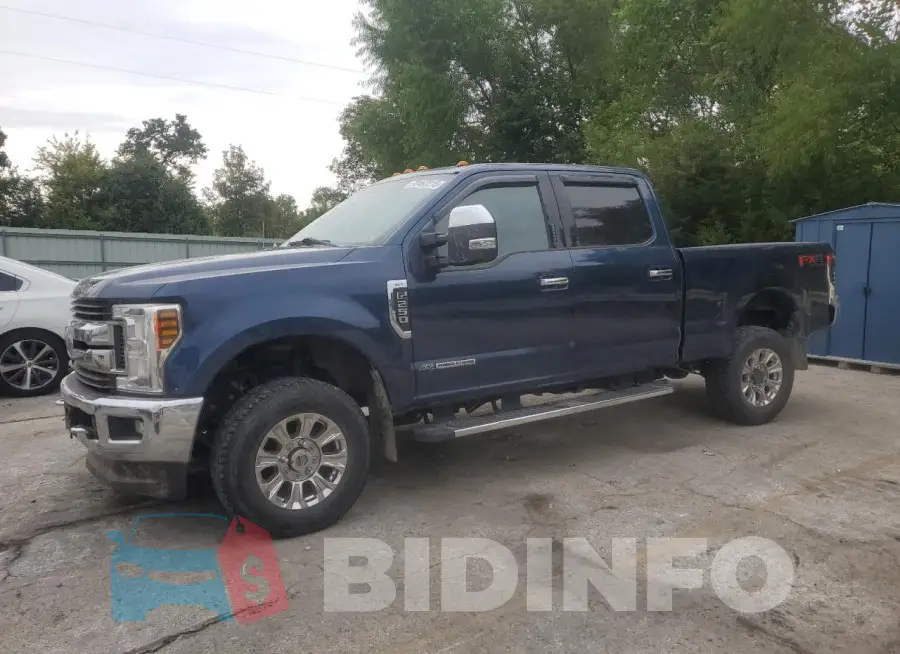 1FT7W2BT2JEB50776 Photo# 1