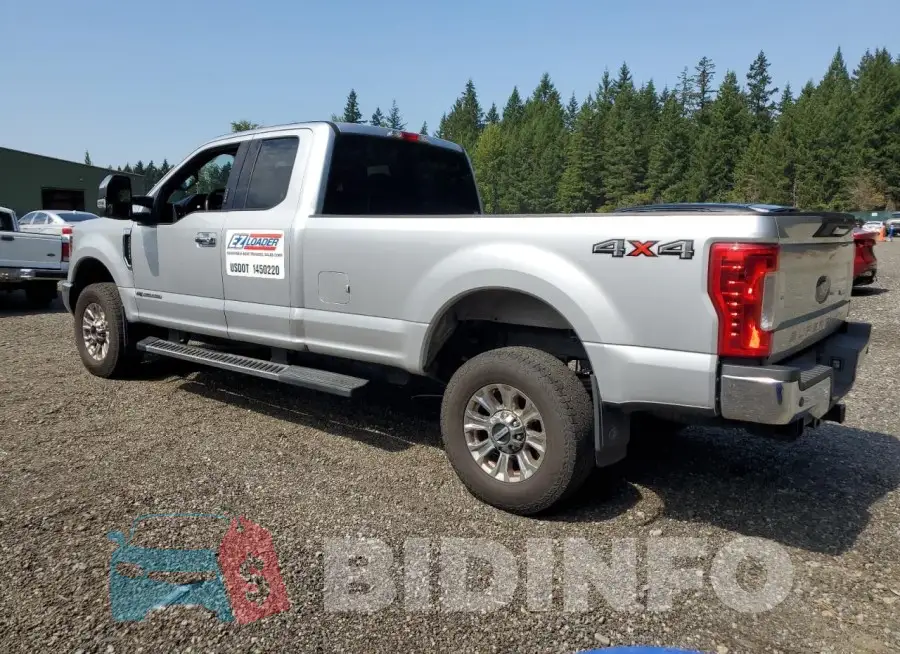 1FT7X2BT9KED71676 Photo# 2