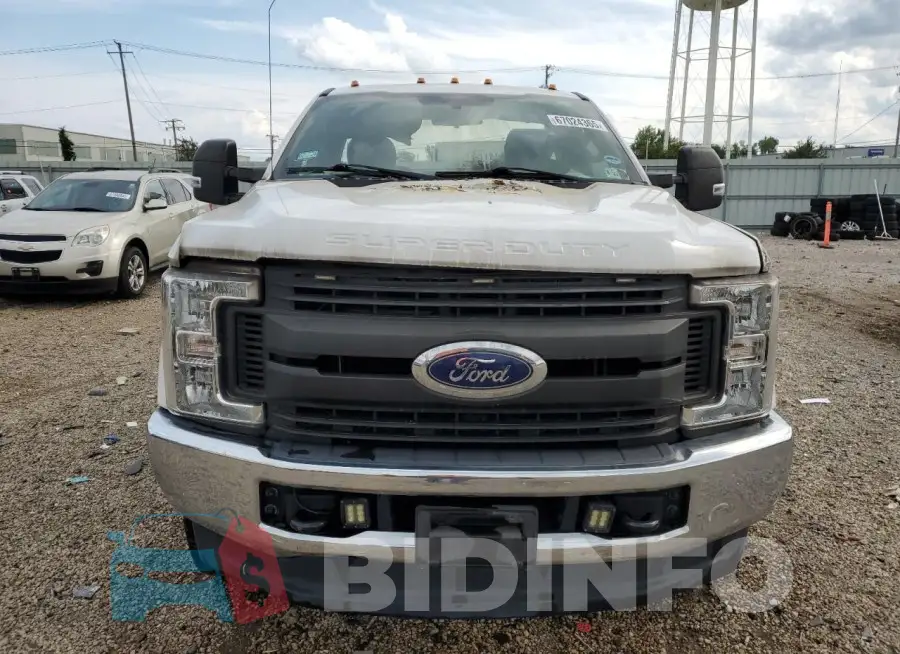 1FTBF2B64KEF97227 Photo# 5