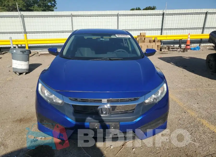 19XFC2F52HE056654 Photo# 5