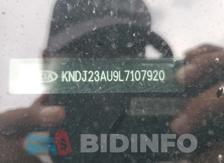 KNDJ23AU9L7107920 Photo# 13