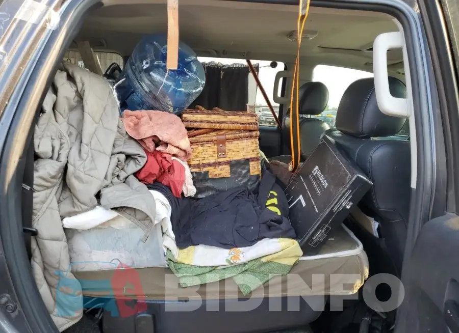 5TDBY5G17KS167324 Photo# 10