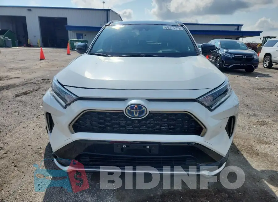 JTMFB3FV5MD005217 Photo# 5
