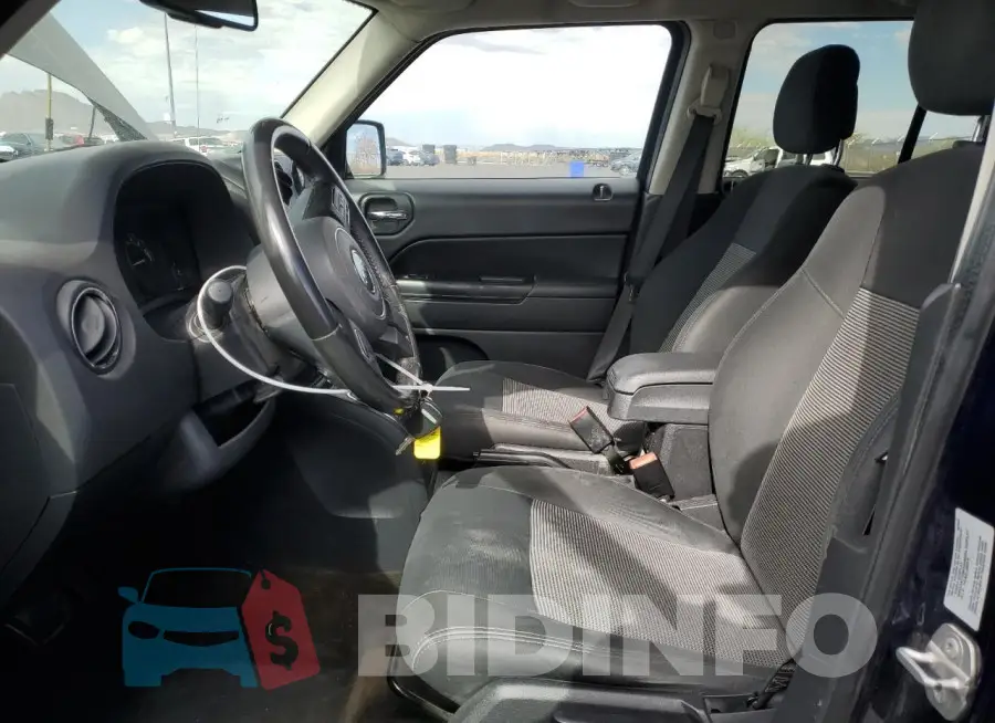 1C4NJPFA6GD640292 Photo# 7