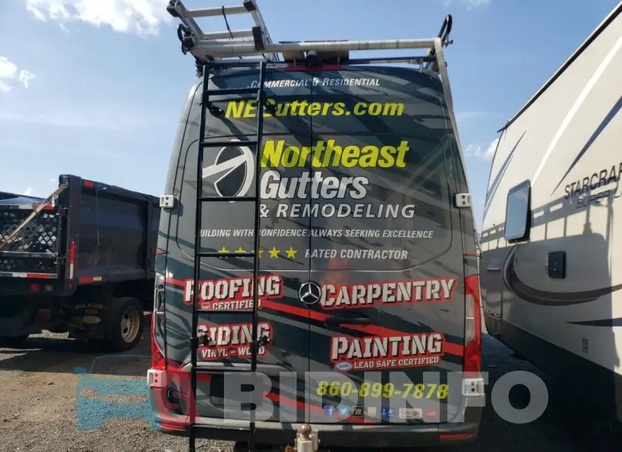 WD4PF1CD8KP045558 Photo# 6