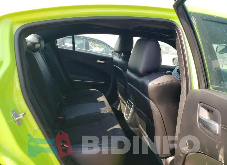 2C3CDXMG2PH585112 Photo# 10