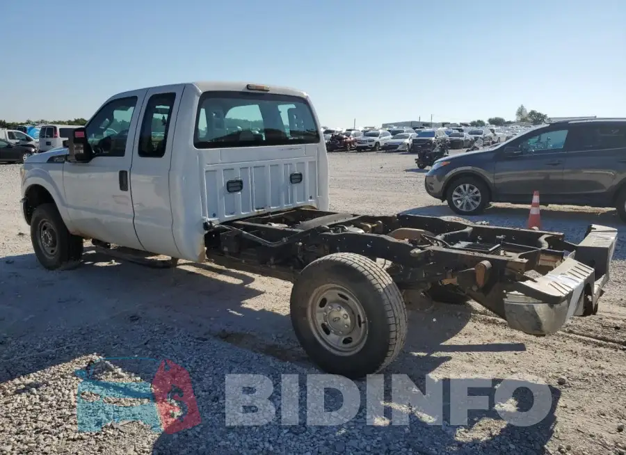 1FT7X2B63GEB18466 Photo# 2
