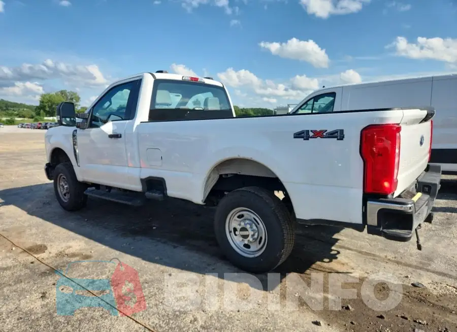 1FTBF2BA5PEC28355 Photo# 2