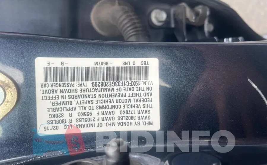 19XFC1F33GE208299 Photo# 10