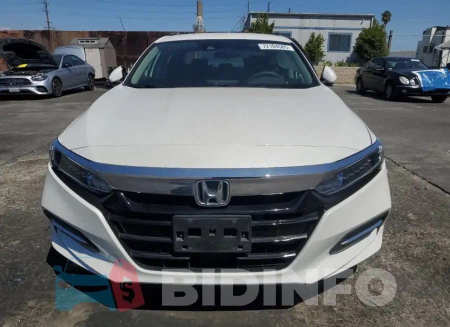 1HGCV3F18LA012557 Photo# 5