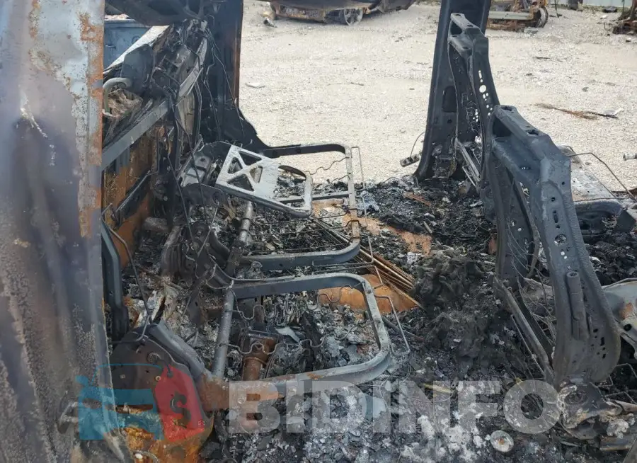 1GTU9DED7LZ175467 Photo# 10