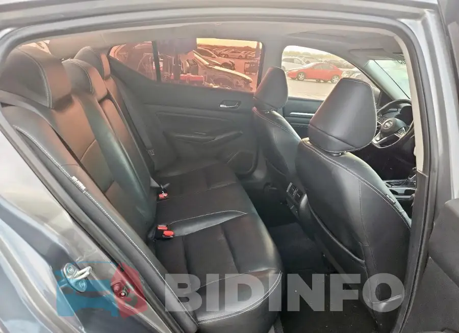 1N4BL4EV6KC169846 Photo# 10