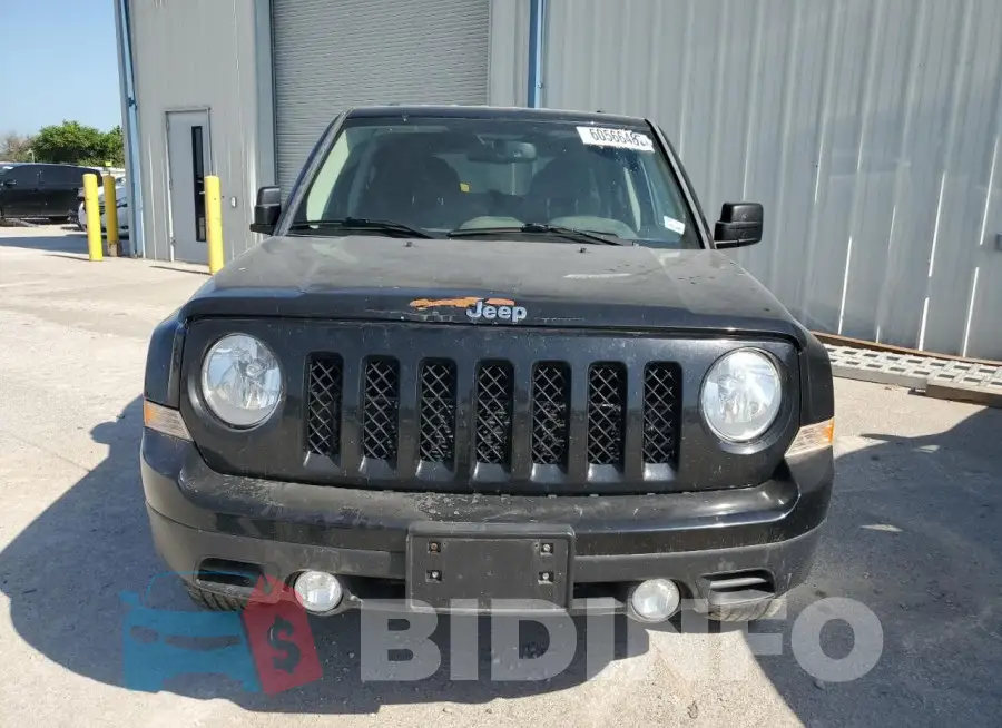 1C4NJRFB0GD518578 Photo# 5