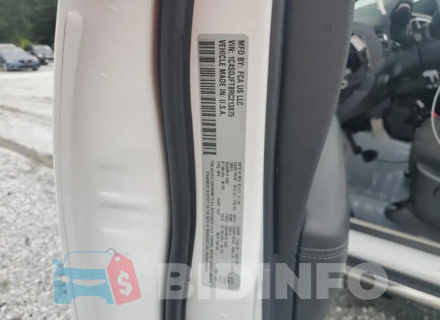 1C4SDJFT8RC213875 Photo# 14