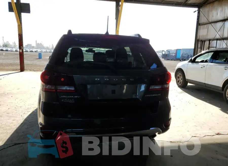 3C4PDCGG7JT525925 Photo# 6