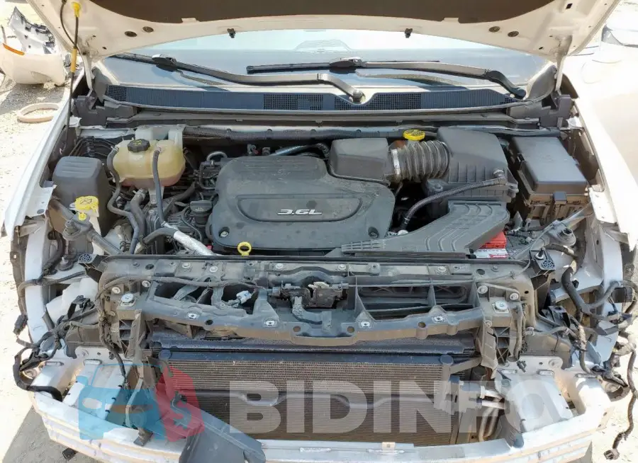 2C4RC1GG6JR117614 Photo# 12