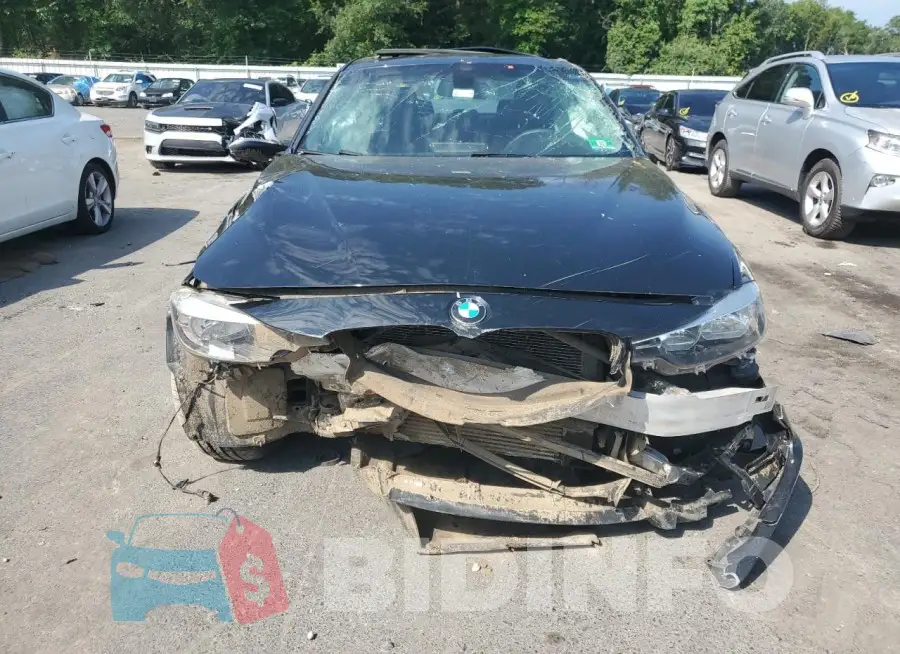 WBA8A3C50GK690207 Photo# 5