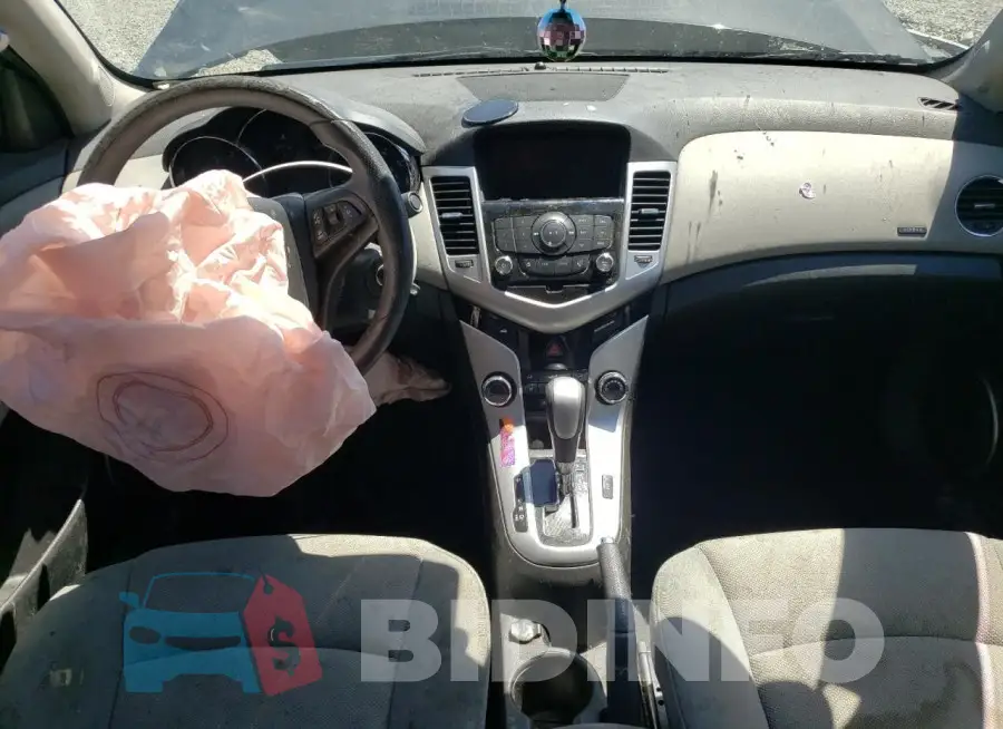 1G1PE5SB3G7142073 Photo# 8