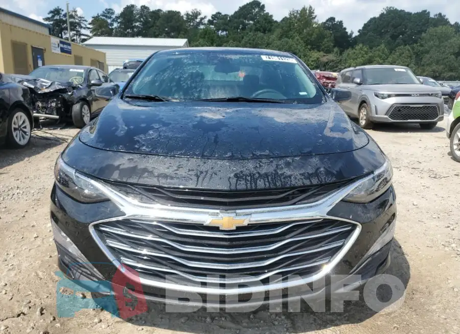 1G1ZD5ST0SF147864 Photo# 5