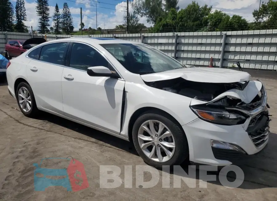 1G1ZD5ST3KF107245 Photo# 4