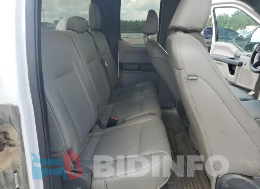 1FT7X2A60NEF14675 Photo# 10