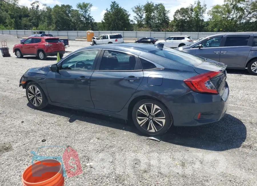 19XFC1F34HE028900 Photo# 2