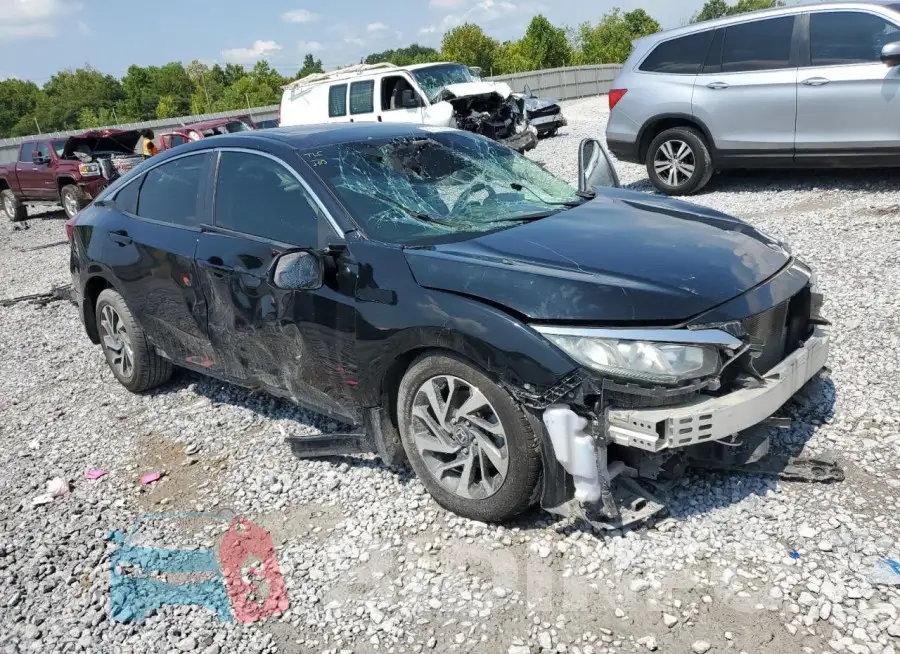19XFC2F89JE044193 Photo# 4