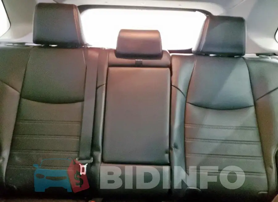 2T3C1RFV1MC111497 Photo# 10