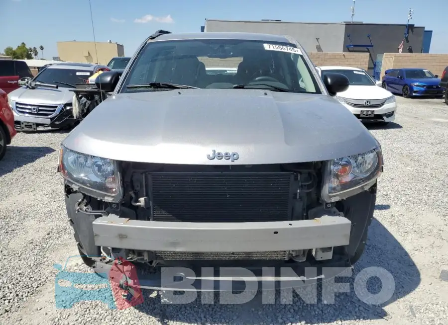 1C4NJCBA3GD525034 Photo# 5