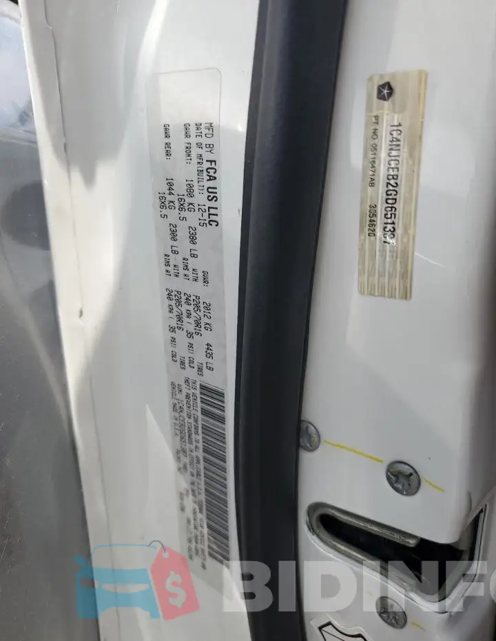 1C4NJCEB2GD651387 Photo# 14