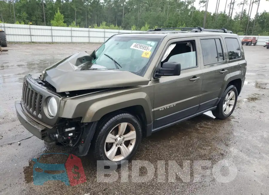 1C4NJPFB5GD590588 Photo# 1