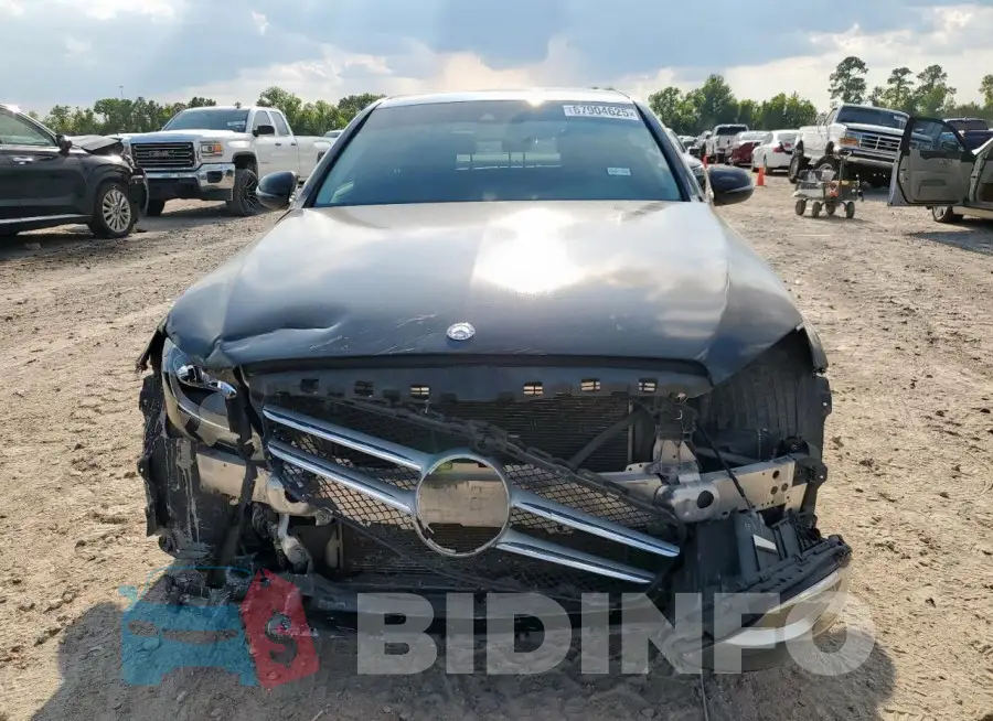 55SWF4JB2HU194204 Photo# 5