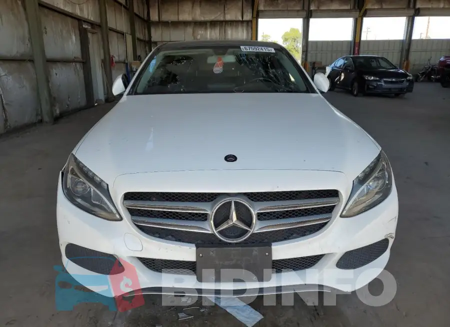 55SWF4KB7GU100119 Photo# 5