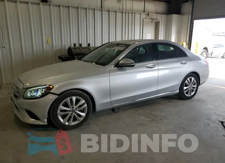 55SWF8DB9KU286002 Photo# 1