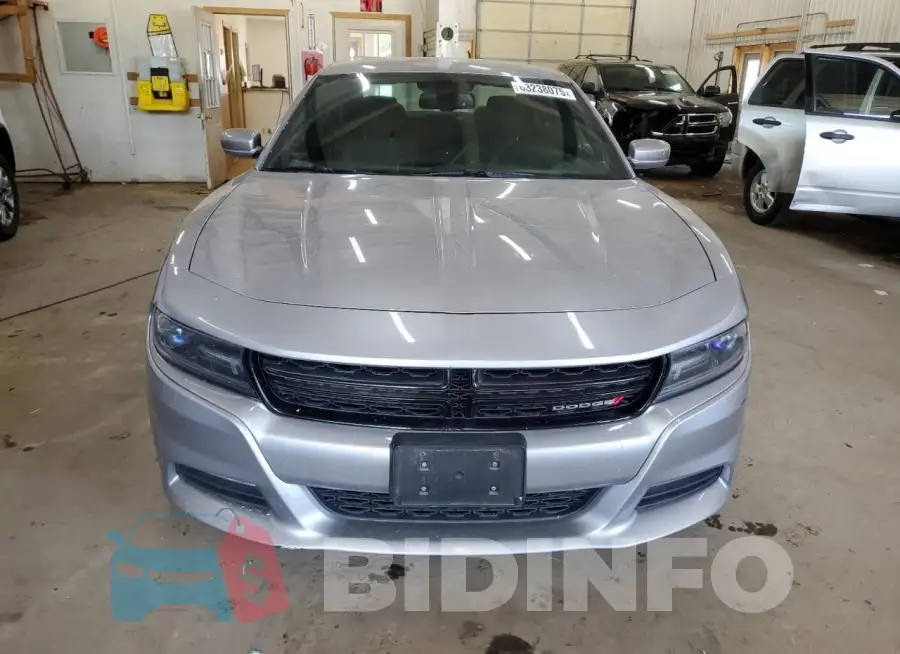 2C3CDXHG6GH172975 Photo# 5