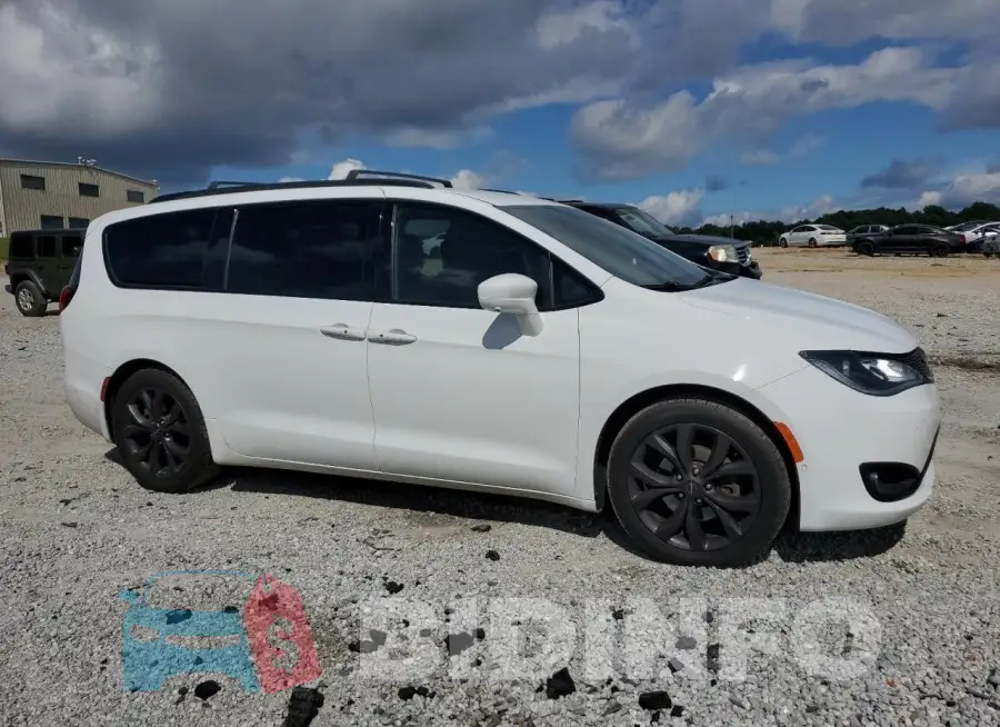 2C4RC1EG6KR508024 Photo# 4
