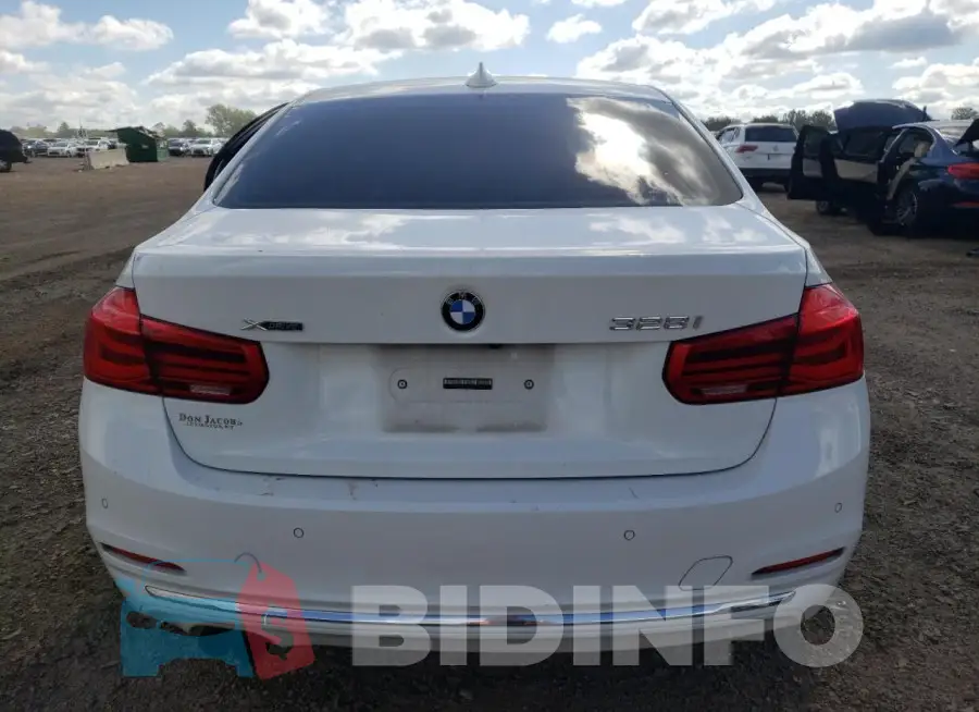 WBA8E3G55GNT75321 Photo# 6