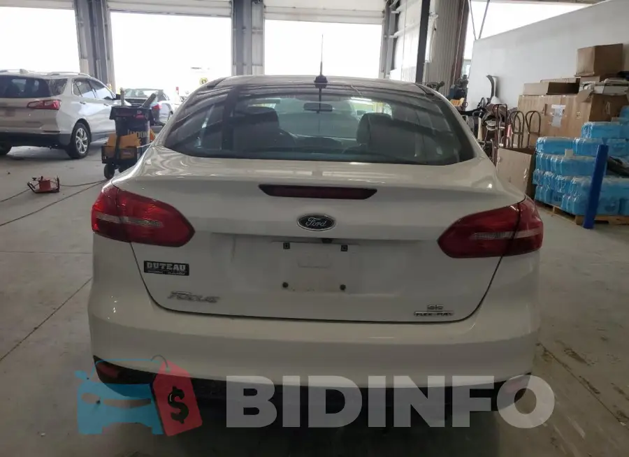1FADP3F21GL405046 Photo# 6