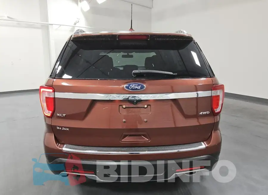 1FM5K8D85JGA57054 Photo# 6