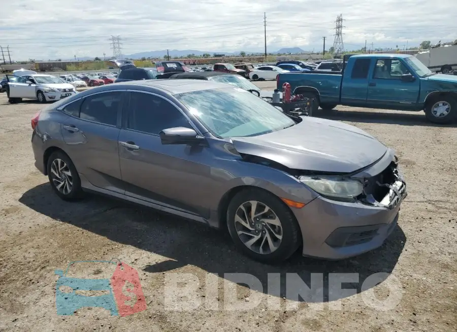 19XFC2F71GE088513 Photo# 4
