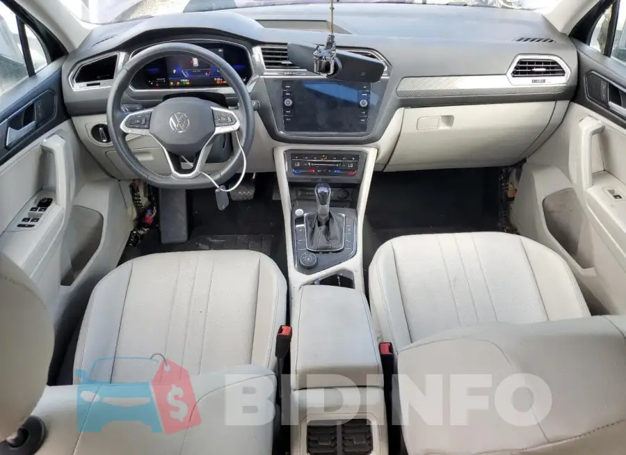 3VV2B7AX6NM131057 Photo# 8