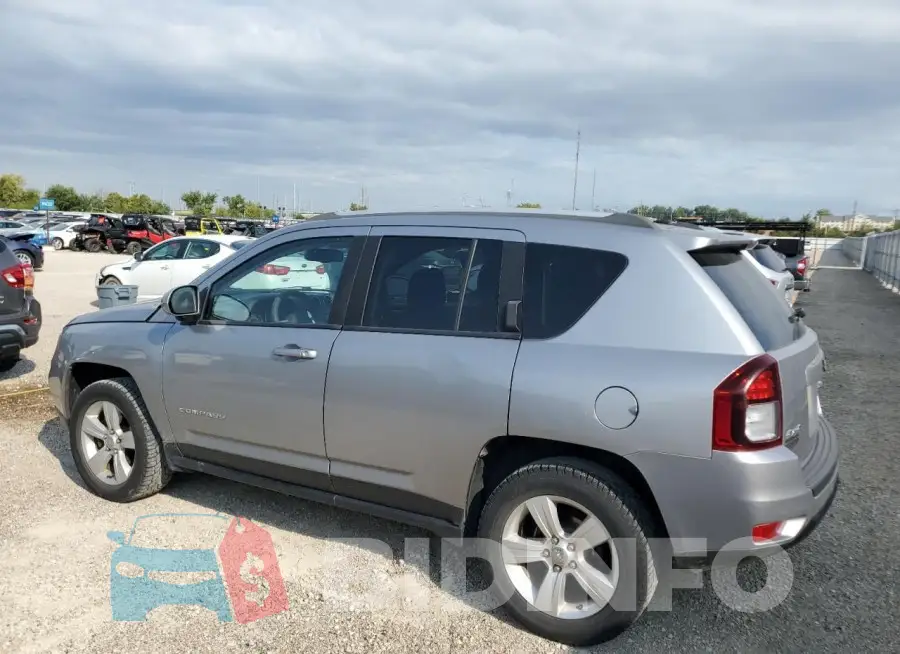 1C4NJDEB5HD154681 Photo# 2