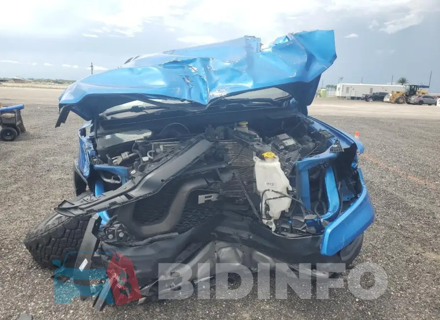 1C6SRFLT4LN317415 Photo# 5