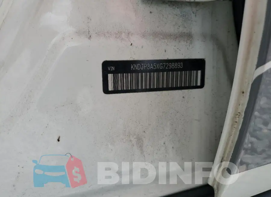 KNDJP3A5XG7298893 Photo# 13