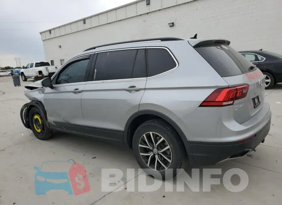 3VV2B7AX4KM108338 Photo# 2