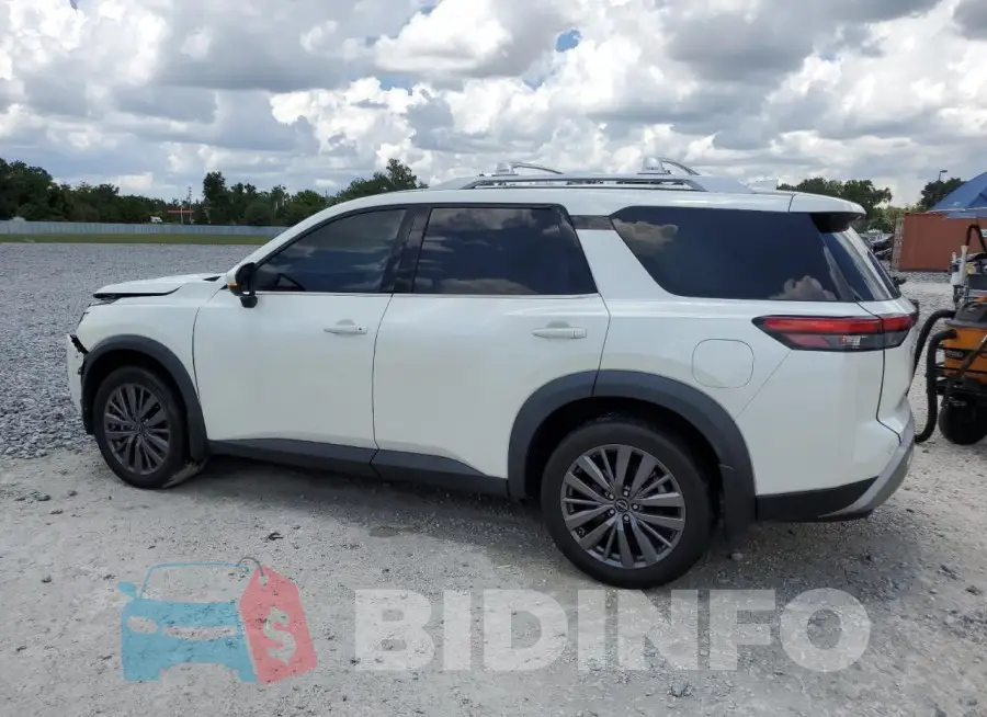 5N1DR3CB3NC271920 Photo# 2