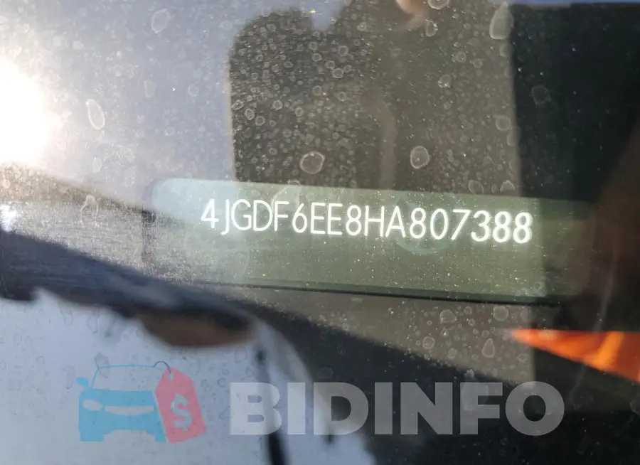 4JGDF6EE8HA807388 Photo# 13