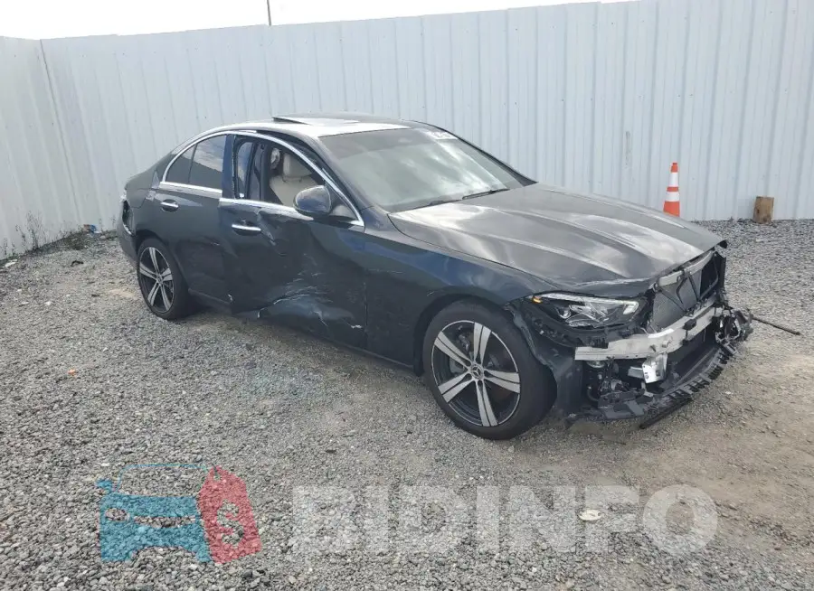 W1KAF4GB8SR250933 Photo# 4