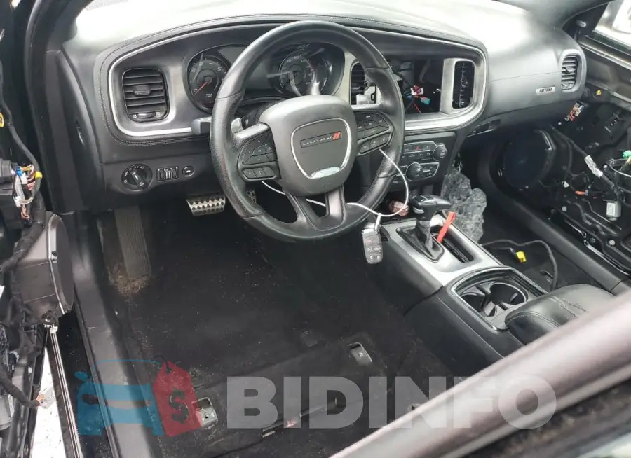 2C3CDXCTXLH223943 Photo# 8