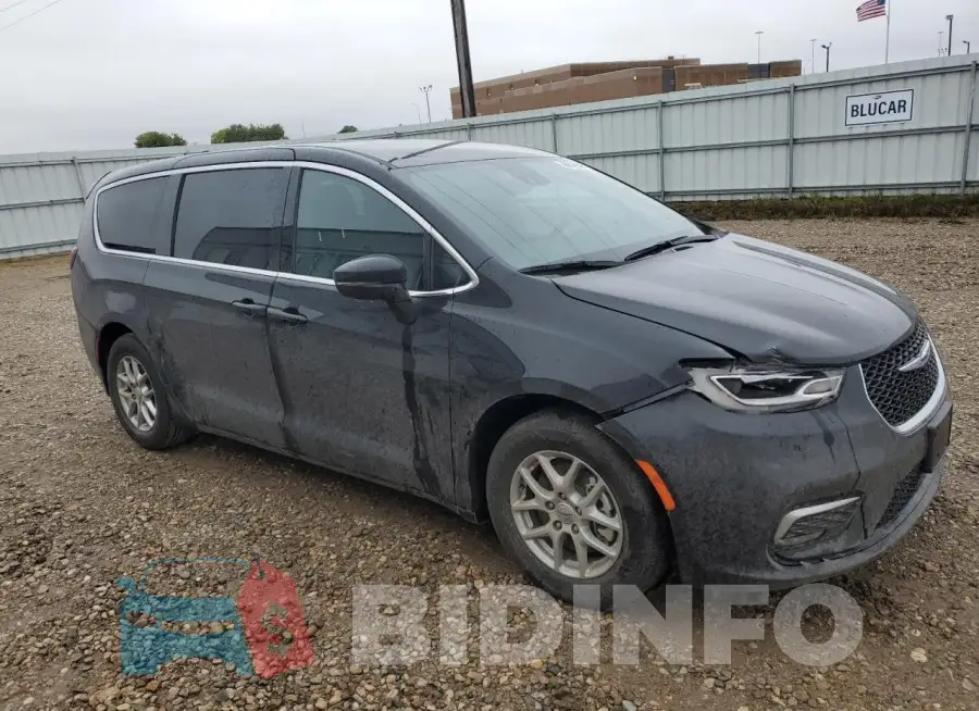 2C4RC1BG4SR526686 Photo# 4